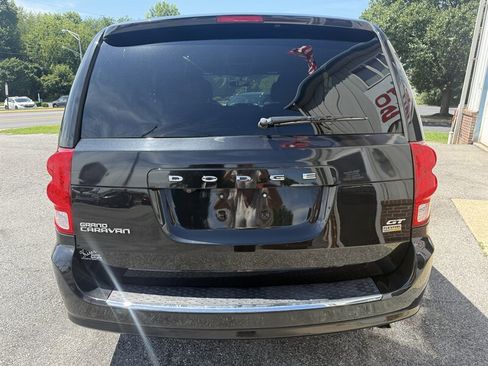 Used 2017 Dodge Grand Caravan GT FWD image 8