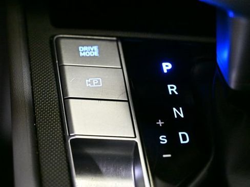 Used 2022 Hyundai Elantra SEL w/ Convenience Package FWD image 25