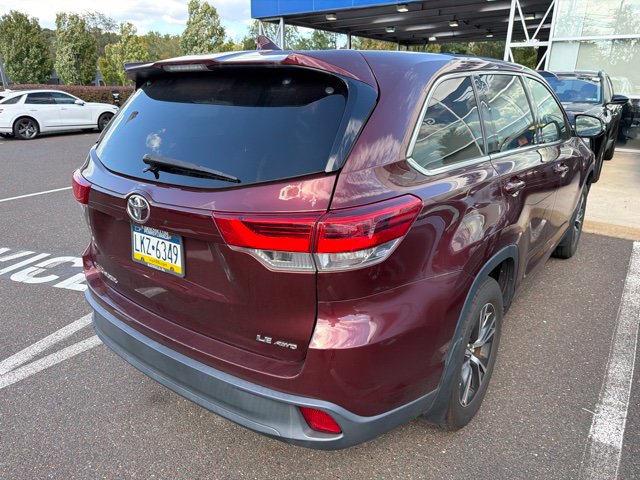 Used 2017 Toyota Highlander Plus AWD/4WD image 14