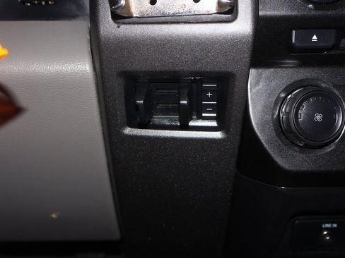 Certified 2017 Ford F550 4x4 Regular Cab Super Duty image 20