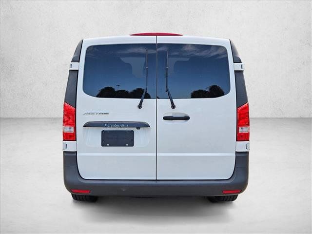 Used 2023 Mercedes-Benz Metris Passenger image 7