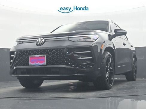 Used 2026 Volkswagen Tiguan SE R-Line image 29