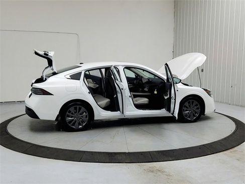 New 2026 Nissan Sentra SL w/ Floor Mat Package image 16