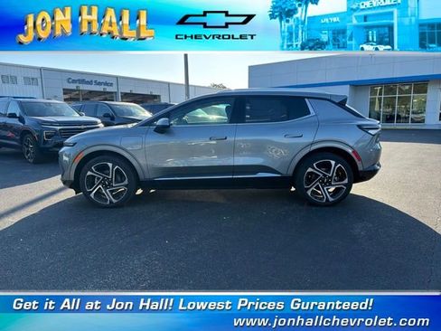 New 2026 Chevrolet Equinox EV LT image 3