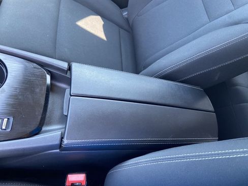 Used 2024 Nissan Rogue S FWD image 42