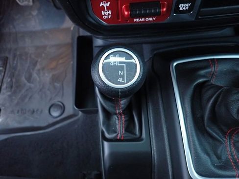 Used 2019 Jeep Wrangler Unlimited Rubicon w/ Steel Bumper Group image 24