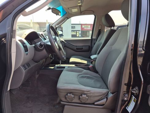 Used 2011 Nissan Xterra S AWD/4WD image 17