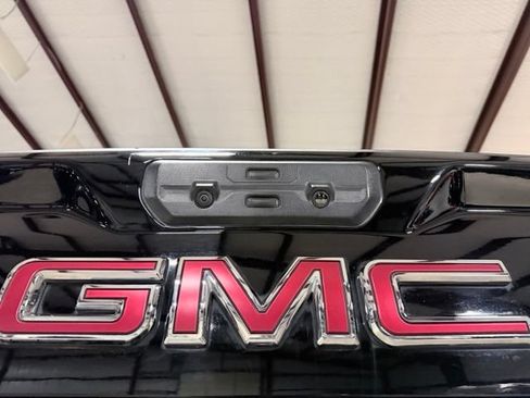 Used 2024 GMC Sierra 2500 AT4 w/ Technology Package AWD/4WD image 5