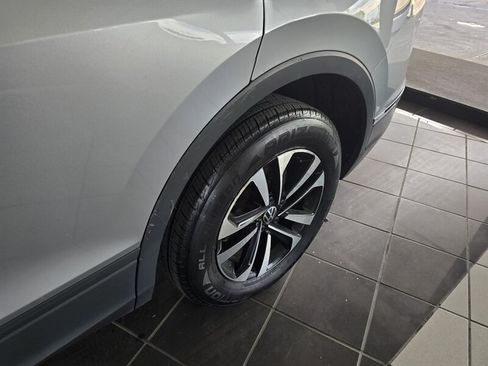 Used 2024 Volkswagen Tiguan S FWD image 33