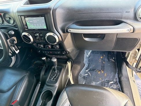 Used 2017 Jeep Wrangler Unlimited Sahara w/ Quick Order Package 24E Chief image 17