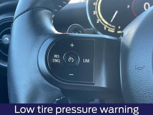 Used 2022 MINI Cooper S image 11