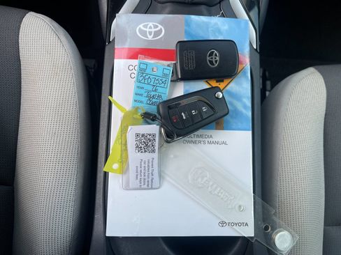 Used 2026 Toyota Corolla LE FWD image 10