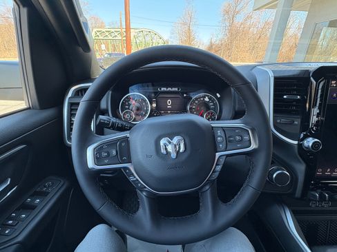 New 2026 RAM 1500 Big Horn AWD/4WD image 18