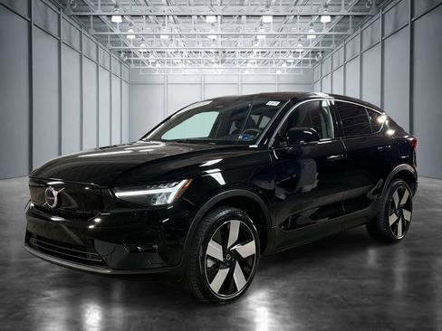 Used 2023 Volvo C40 P8 Recharge Plus w/ Climate Package AWD/4WD image 1