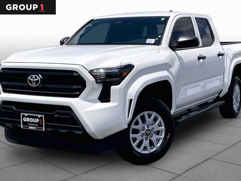 Used 2025 Toyota Tacoma SR AWD/4WD image 1