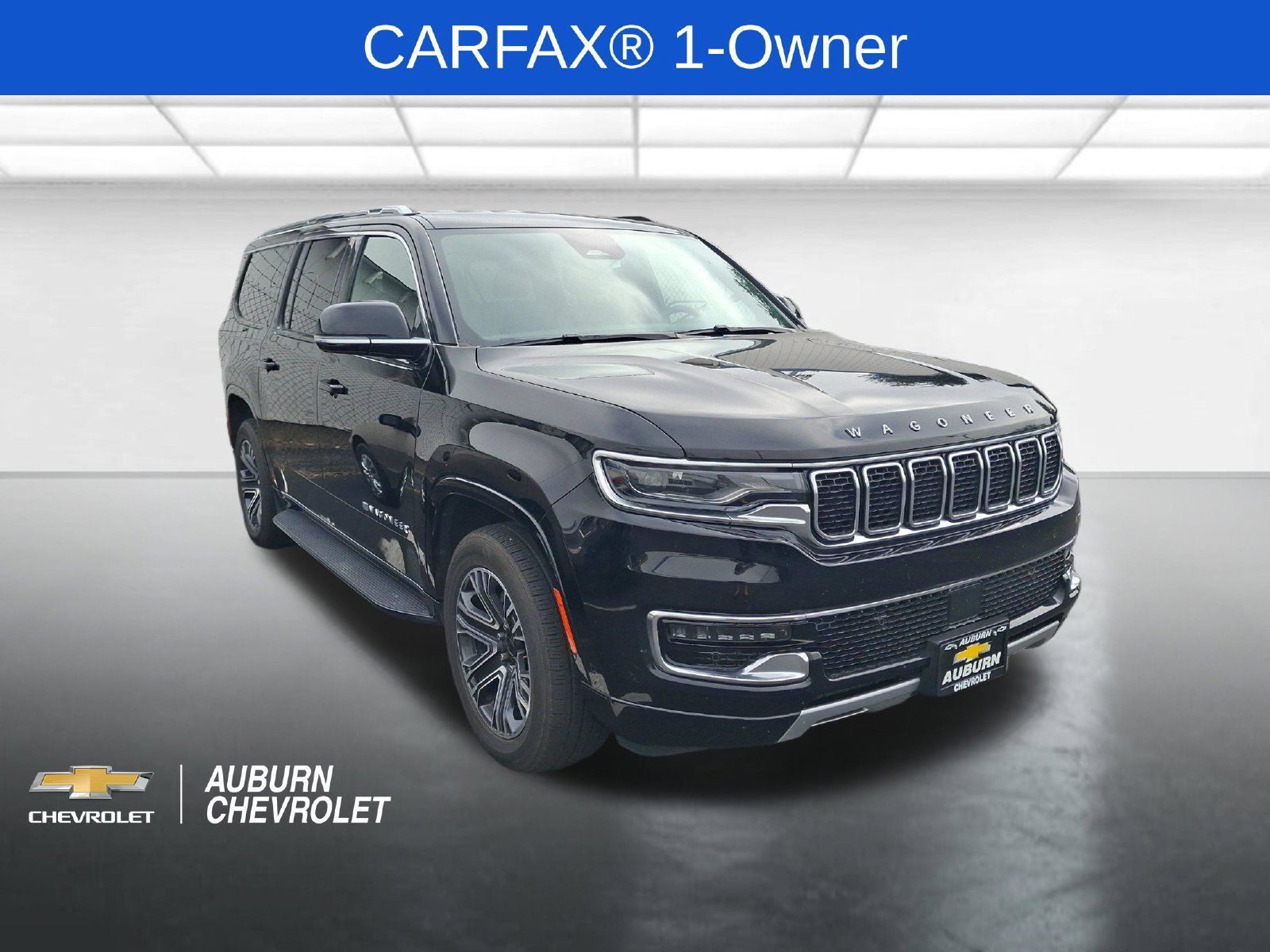 Used 2024 Jeep Wagoneer L Series II w/ Flexible Seating Group AWD/4WD image 1