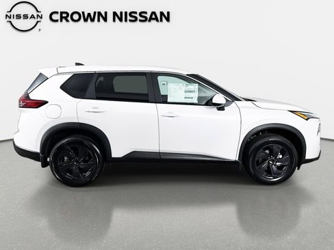 New 2026 Nissan Rogue SV FWD image 4