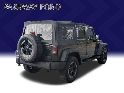 Used 2011 Jeep Wrangler Unlimited Sport image 5