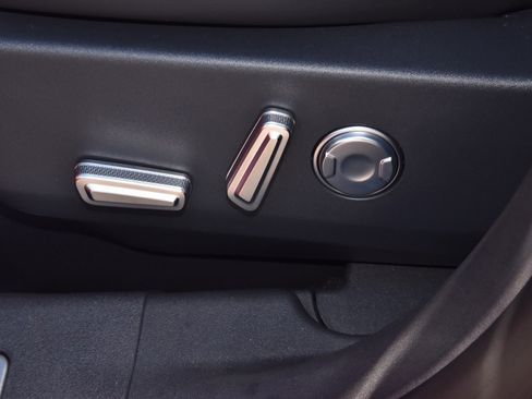 New 2026 Lincoln Nautilus Reserve w/ Jet Appearance Package image 37