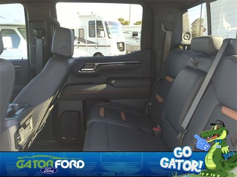 Used 2025 GMC Sierra 1500 AT4 w/ AT4 Premium Package image 15