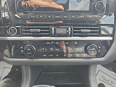 Used 2024 Nissan Pathfinder Platinum w/ Cargo Package image 26