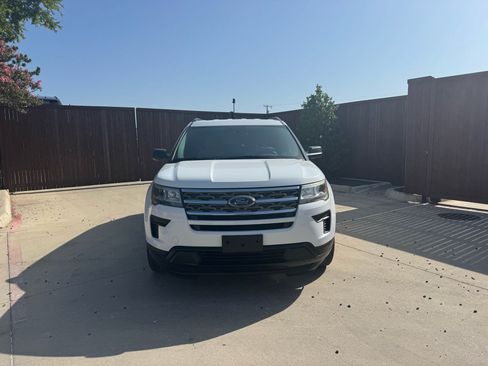 Used 2018 Ford Explorer 4WD w/ Class II Trailer Tow Package image 1