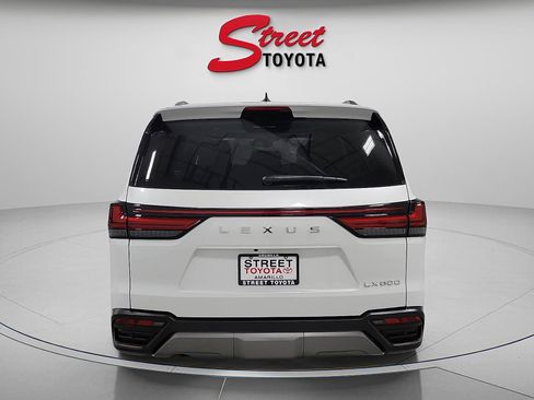 Used 2024 Lexus LX 600 4WD w/ Appearance Package image 3