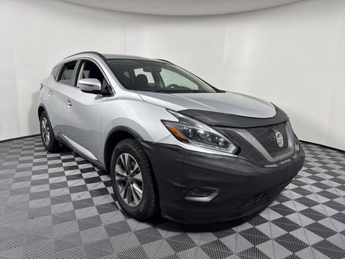 Used 2018 Nissan Murano SV image 9