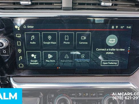 Used 2025 GMC Sierra 3500 Denali w/ Technology Package image 34