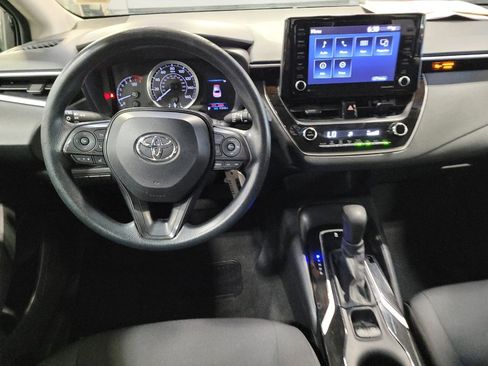Used 2022 Toyota Corolla LE FWD image 22