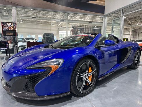 Used 2015 McLaren 650S Spider RWD image 19
