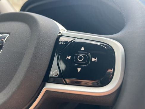Certified 2025 Volvo XC60 B5 Ultra AWD/4WD image 33