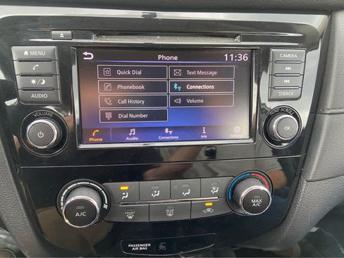 Used 2018 Nissan Rogue S AWD/4WD image 22