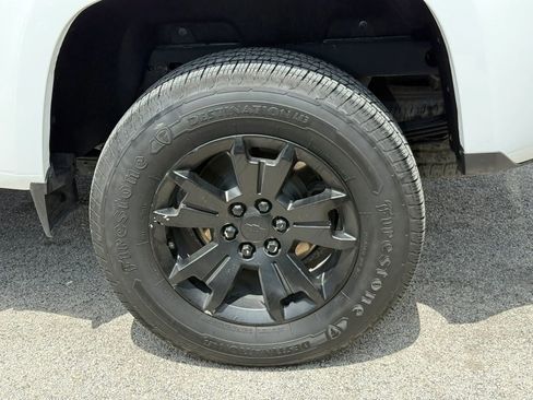 Used 2022 Chevrolet Colorado LT w/ Safety Package AWD/4WD image 11