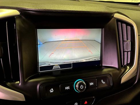 Used 2024 GMC Terrain SLE FWD image 15