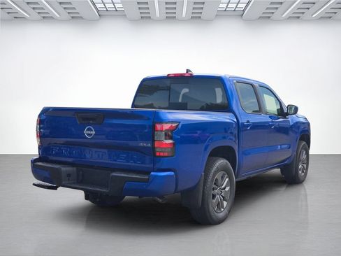 New 2026 Nissan Frontier SV w/ Tow Package AWD/4WD image 4