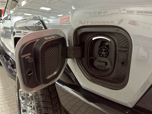 Used 2025 GMC Hummer EV 3X w/ Battery Pack, 24 Module Pack image 21