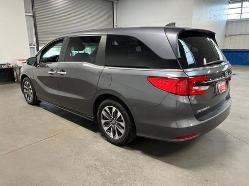 Used 2023 Honda Odyssey EX-L image 5