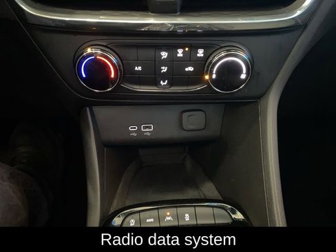 Used 2025 Buick Encore GX Preferred image 7