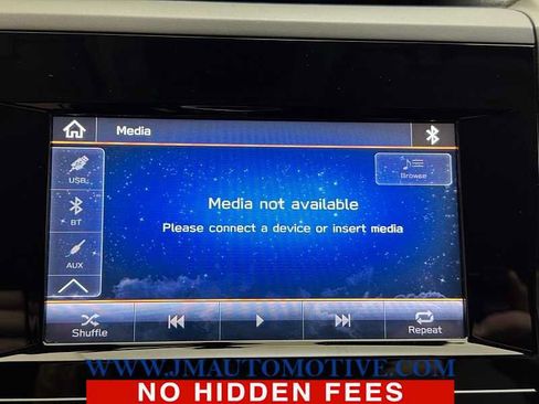 Used 2024 Subaru Forester Premium AWD/4WD image 28