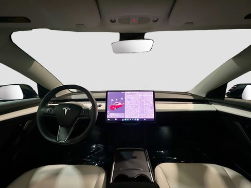 Used 2021 Tesla Model 3 Long Range image 17