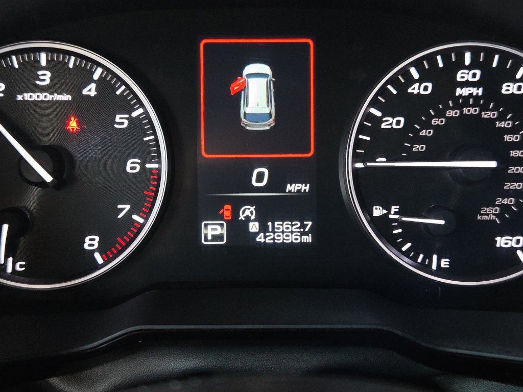 Used 2025 Subaru Outback Premium AWD/4WD image 2