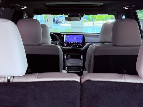 Certified 2025 Lexus TX 350 FWD w/ Technology Package image 17