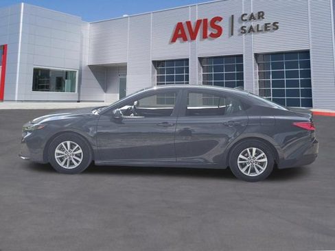 Used 2025 Toyota Camry LE FWD image 10