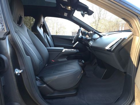 Used 2023 BMW iX M60 image 23