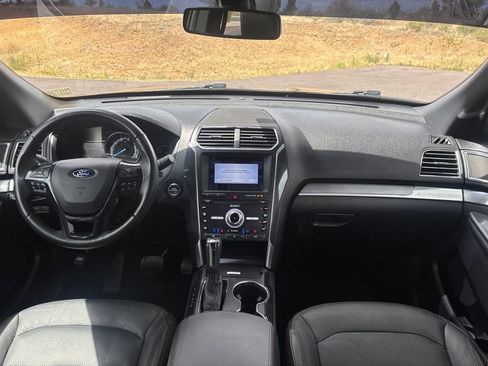 Used 2019 Ford Explorer Sport w/ Equipment Group 401A AWD/4WD image 22