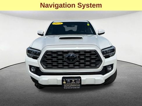 Used 2023 Toyota Tacoma TRD Sport w/ Technology Package image 4