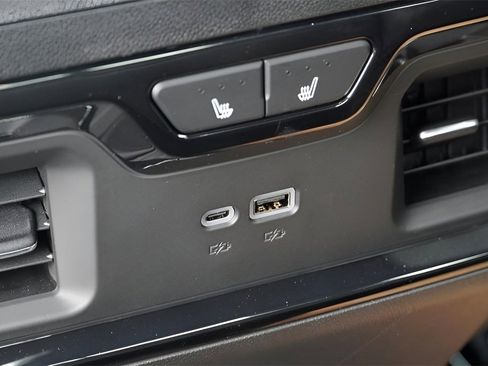 New 2026 GMC Sierra 2500 AT4X image 35