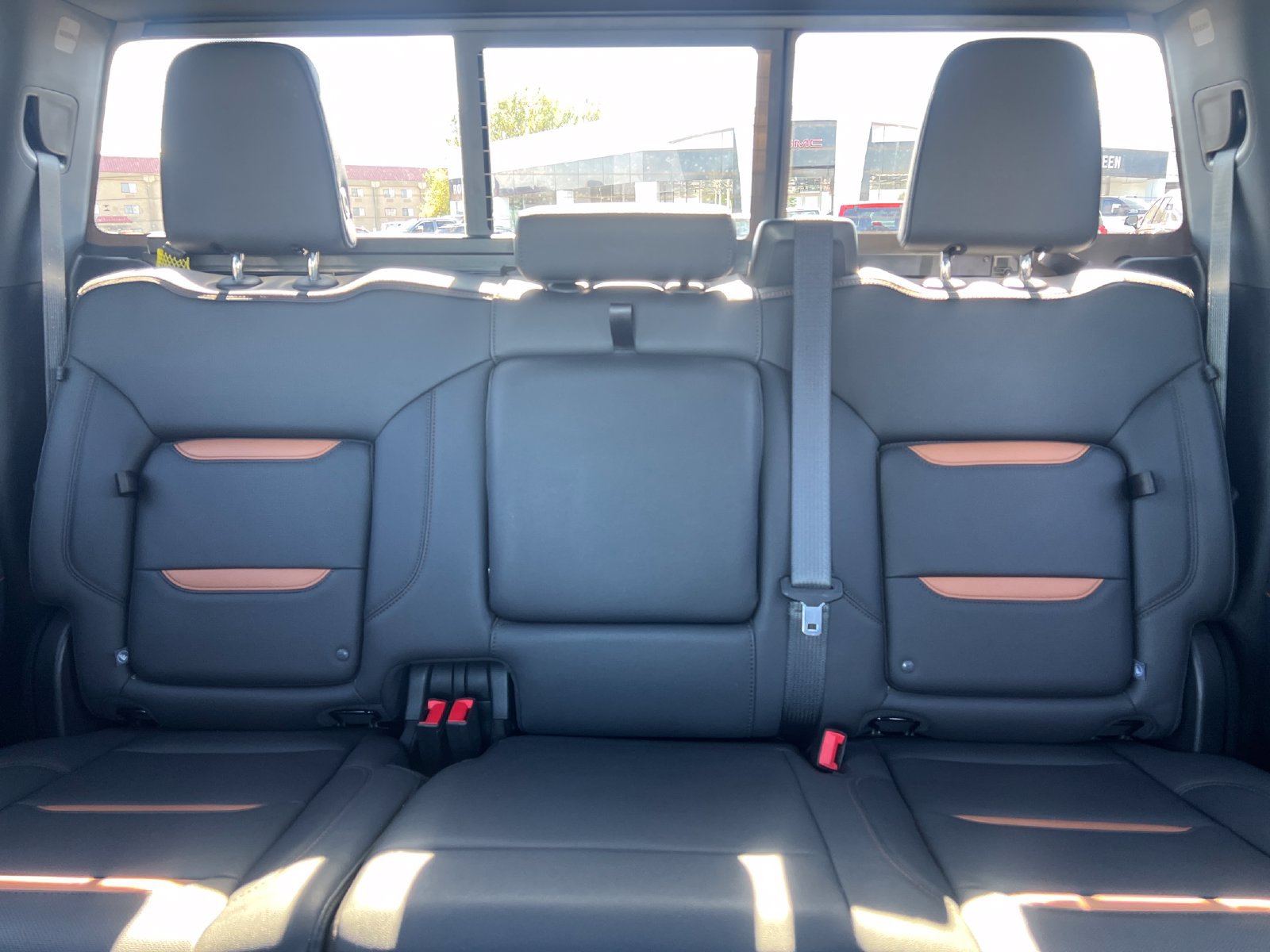 Used 2026 GMC Sierra 2500 AT4 w/ AT4 Premium Plus Package AWD/4WD image 24