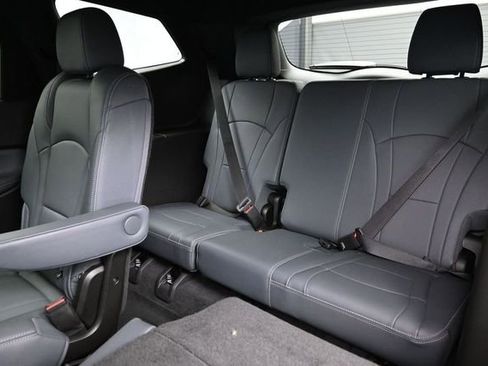 Used 2023 Buick Enclave Essence w/ LPO, Touring Package FWD image 27